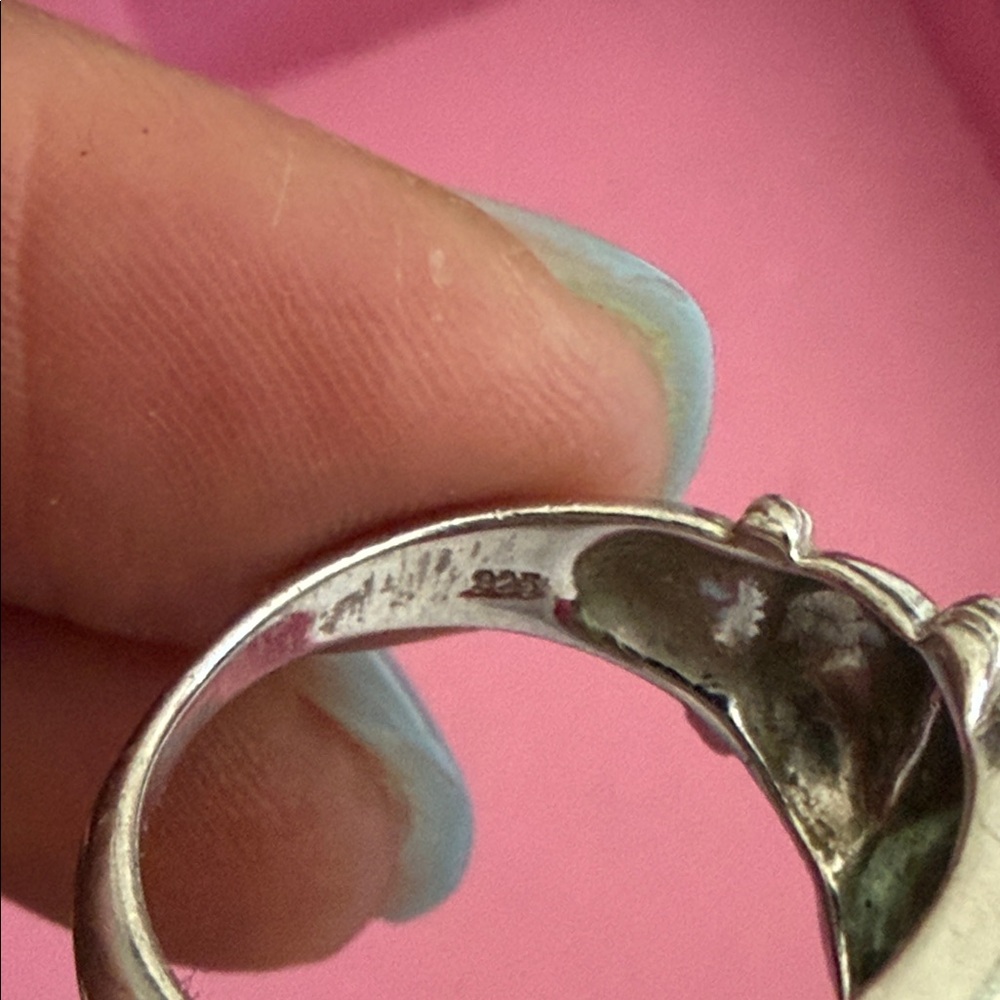 Elegant 925. Sterling Silver Chalcedony Ring - Picture 4 of 4